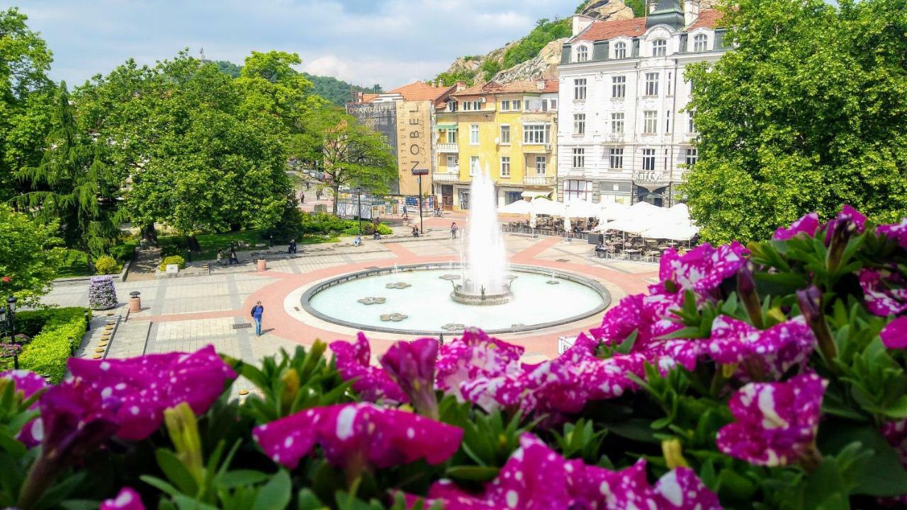 Guest House Fun And Rest Plovdiv Exterior photo